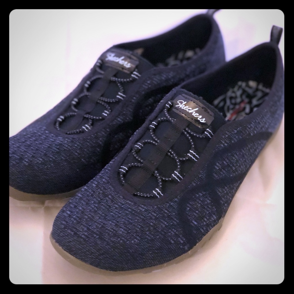 Sketchers Navy Blue Slip On Shoes size 9